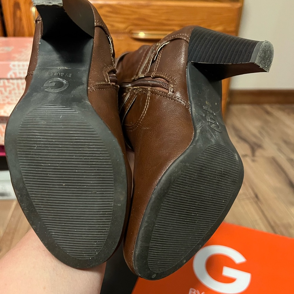 Women’s G by Guess boots - Picture 3 of 4